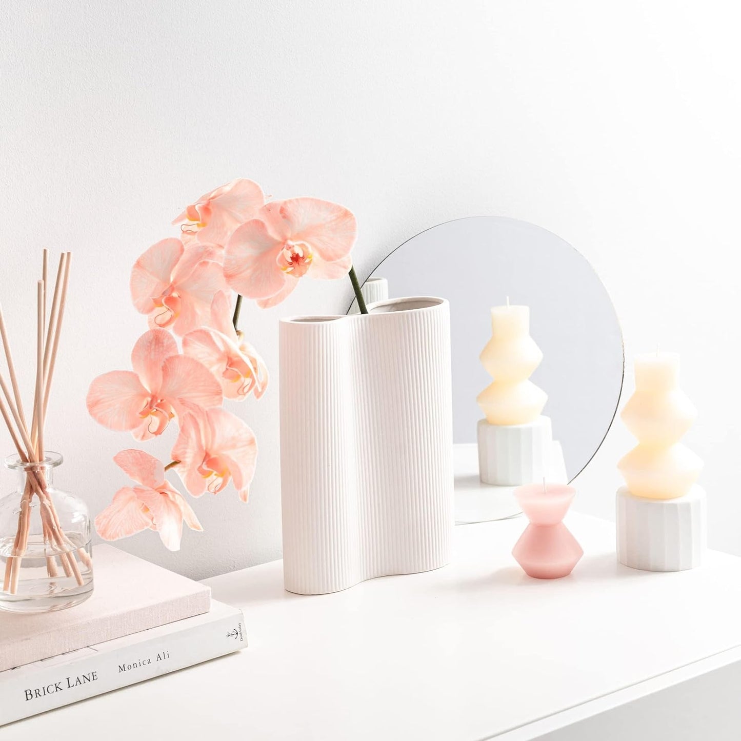 Wave Vase (White)
