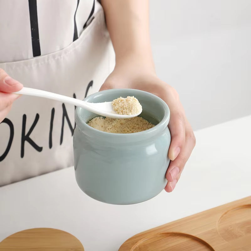 Ceramic Spice Rack Salt Shaker and Pepper Shaker Oil Bottle Set Kitchen Household Supplies for Spices Storage Jar with Cover